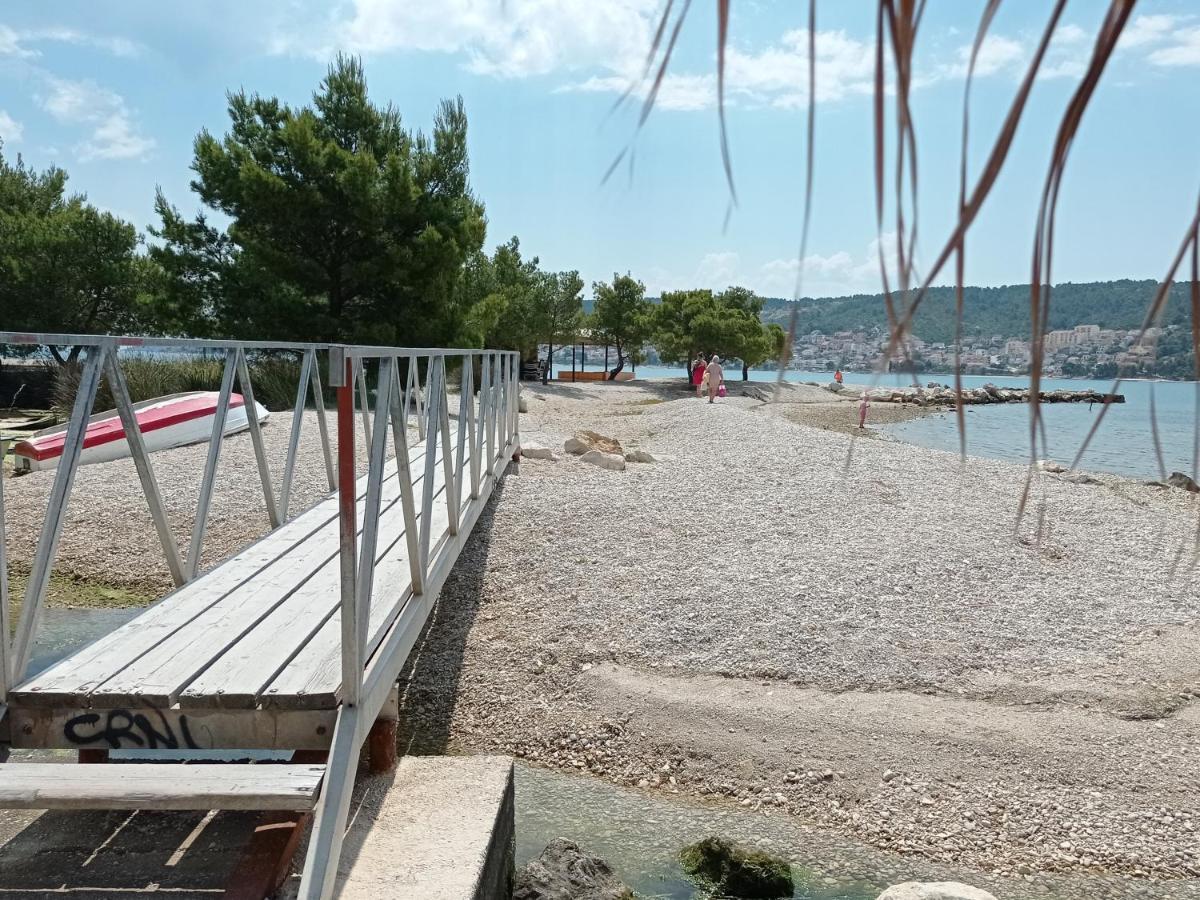 Studio Apartment With Balcony Trogir Eksteriør billede